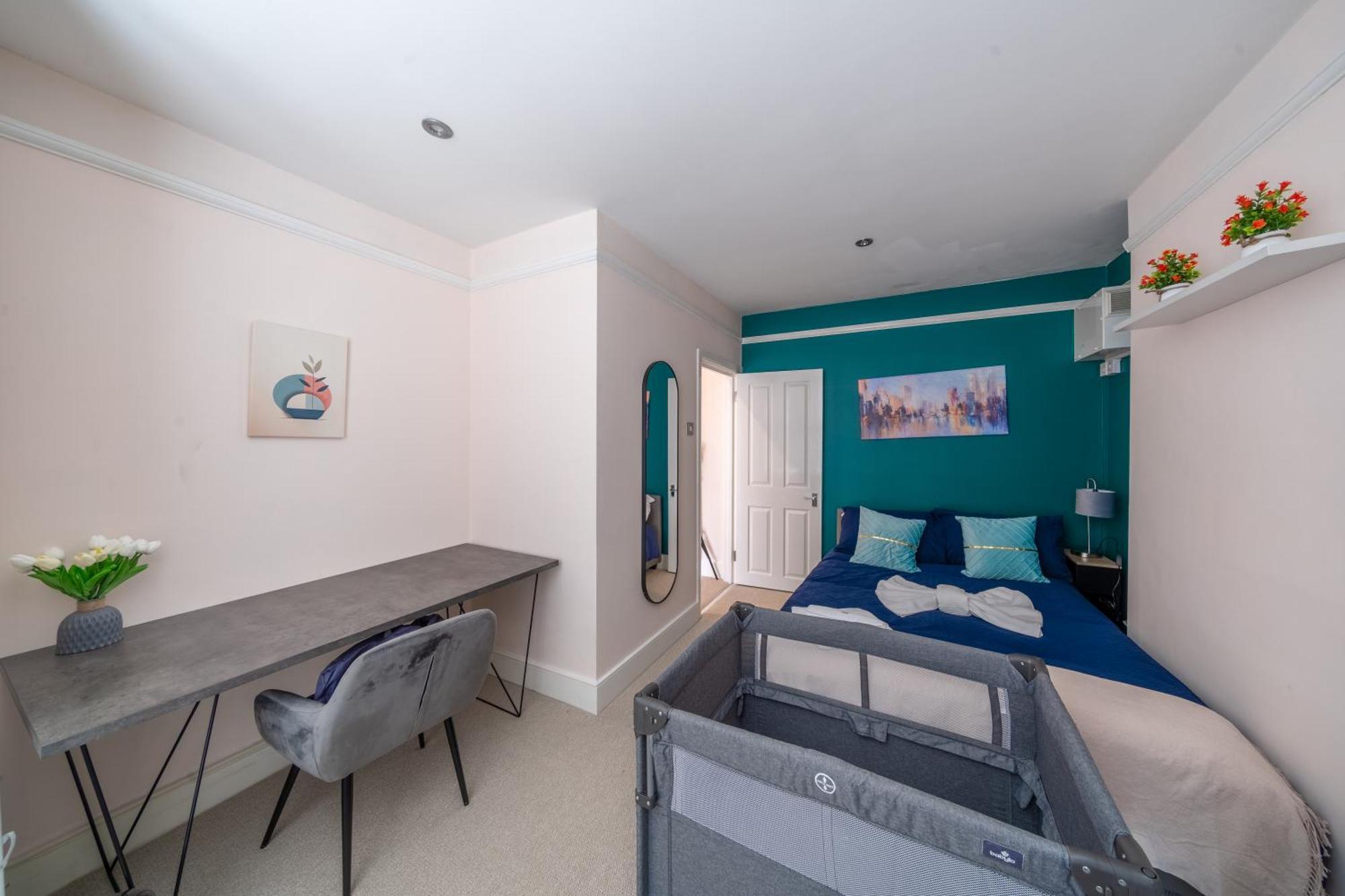 Beautiful 2 Bedroom With Private Garden In Wimbledon - Minutes From Central London Kültér fotó
